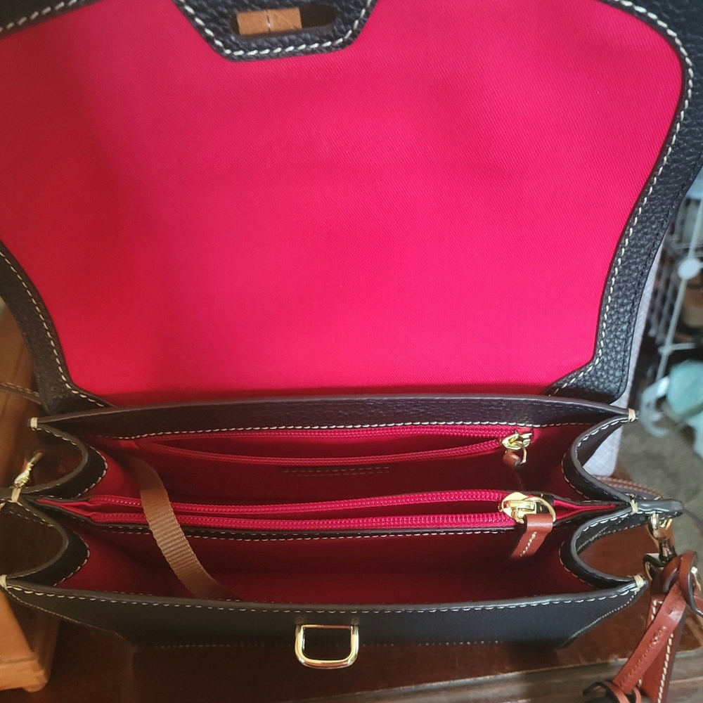 Purse - Picture 2 of 3
